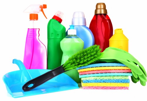 Kitchen and bathroom cleaning for homes in Haringey
